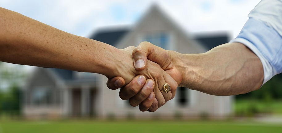 How Real Estate Agents Can Make or Break Your Home Sale